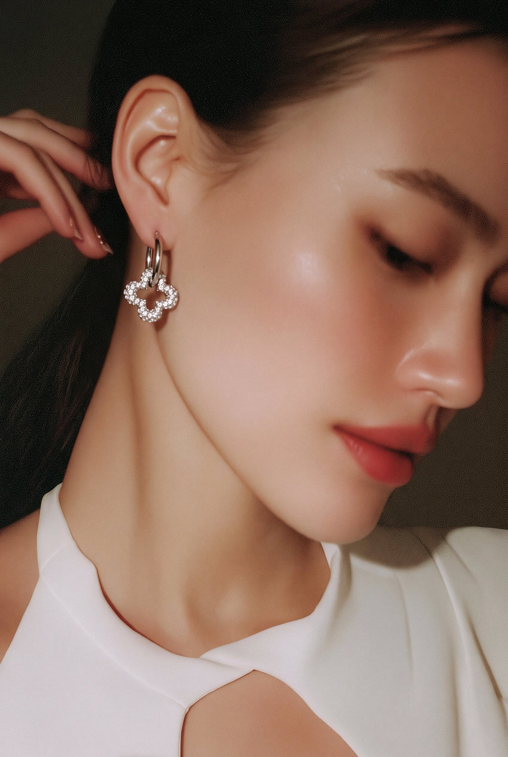 Boucles d'Oreilles Trèfle Zircon en Acier Inoxydable – L'Éclat Porte-Bonheur