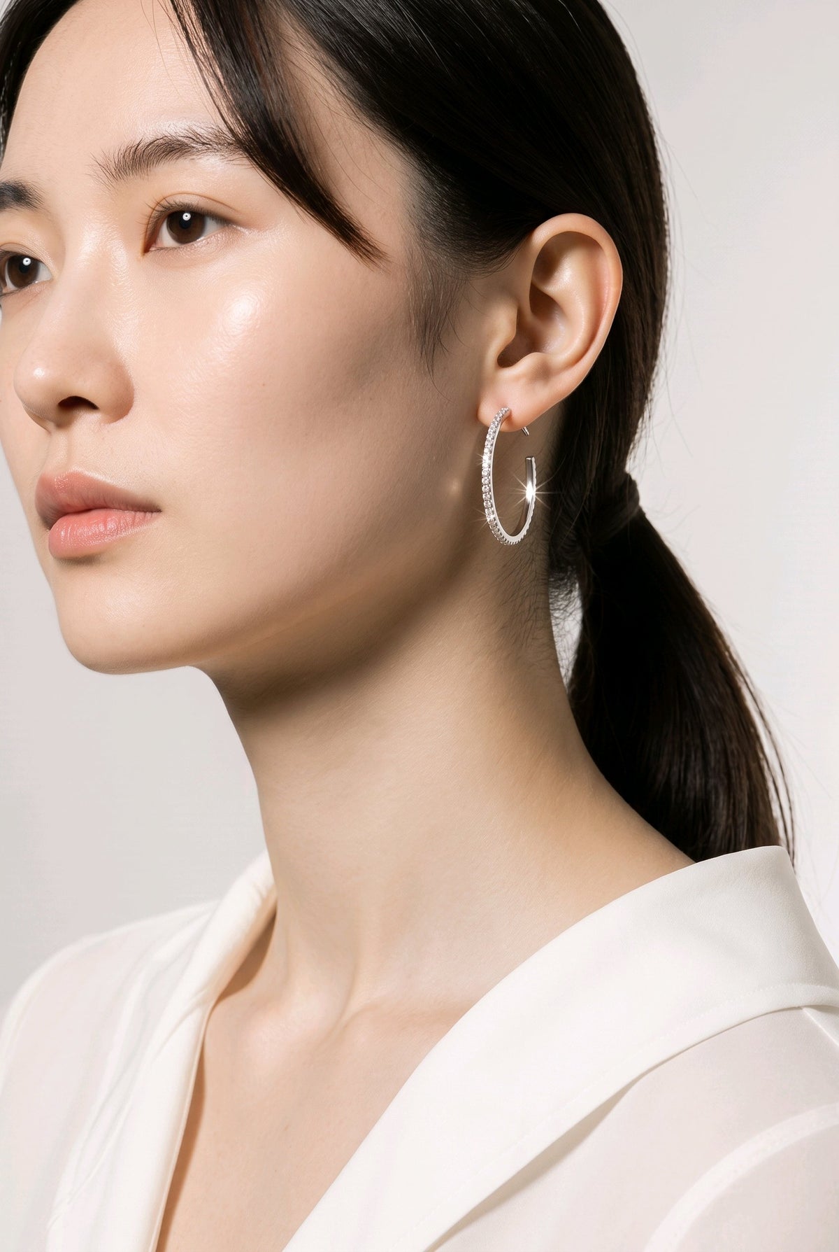 Boucles d'Oreilles Créoles Ovales Zircon en Acier Inoxydable – Élégance Intemporelle