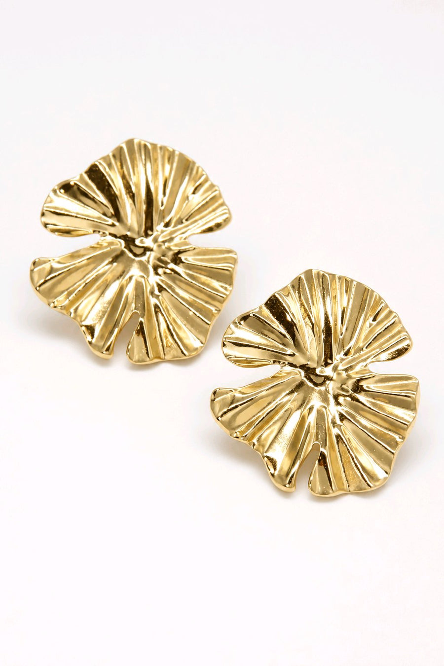 Boucles d’Oreilles Fleur Sculptée – Chic & Tendance