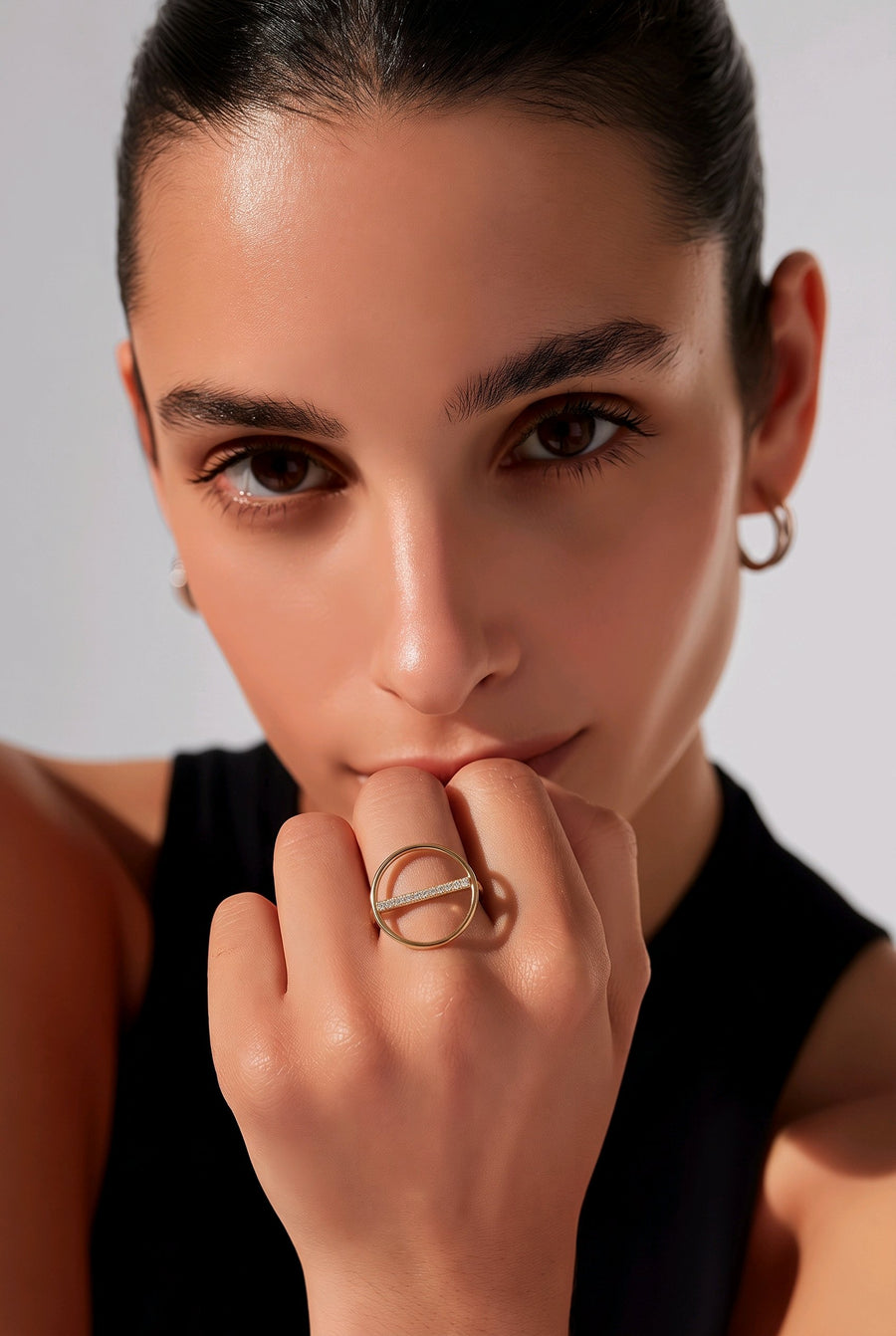 Bague Cercle Strass en Acier Inoxydable – Élégance Graphique & Moderne