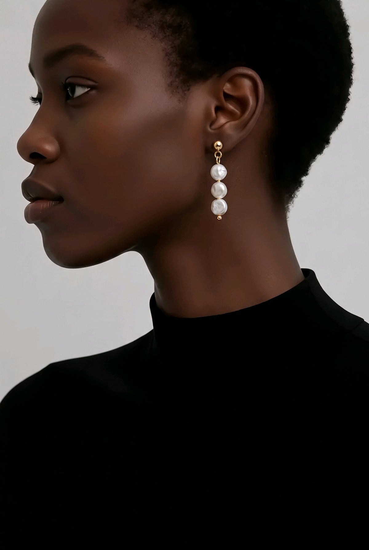 Boucles d’Oreilles Perles Nacrées – Élégance Intemporelle